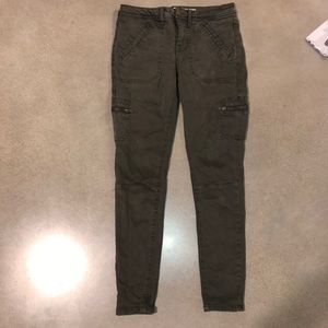Army green mid-rise jegging